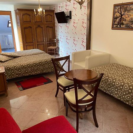 La Grange Du Pape - Annexe De L'Hotel La Ferme Du Pape Eguisheim Bagian luar foto