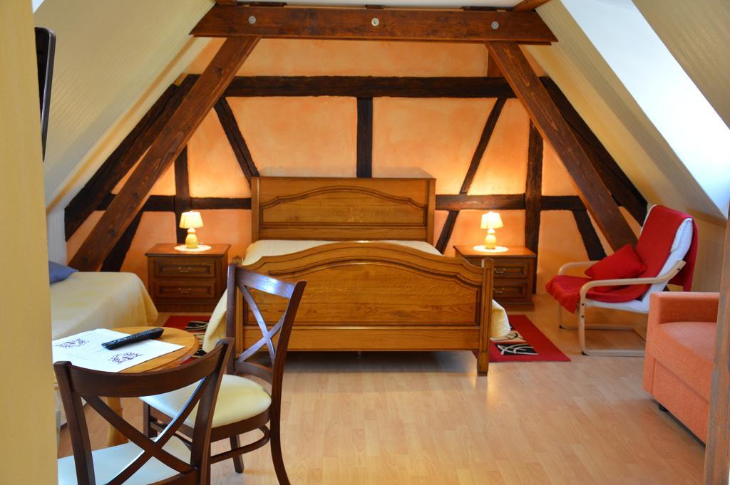La Grange Du Pape - Annexe De L'Hotel La Ferme Du Pape Eguisheim Bagian luar foto
